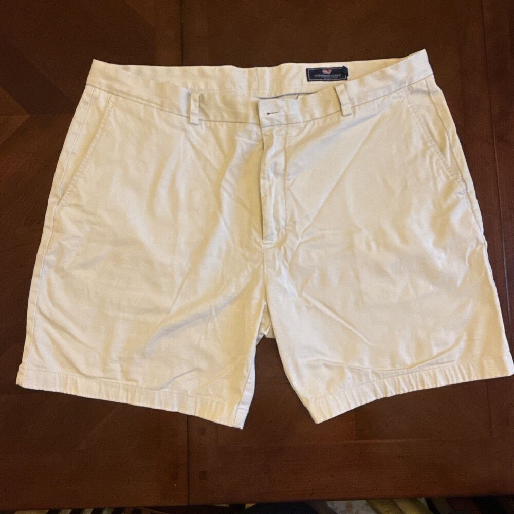 Vineyard Vines Breaker Shorts Men's Size 40 Khaki Beige Stretch Cotton Flat Fron